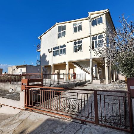 מאקרסקה Apartments Maria מראה חיצוני תמונה