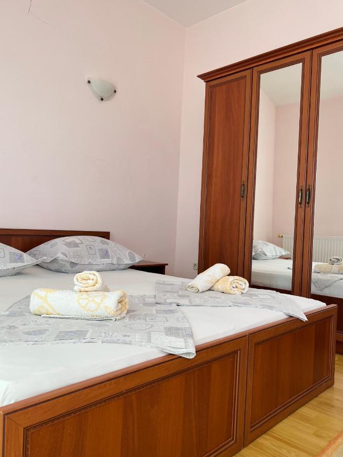 מאקרסקה Apartments Maria מראה חיצוני תמונה
